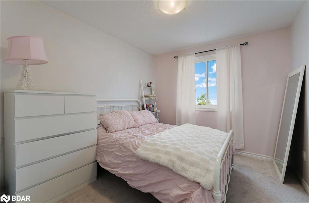 7-57 Ferndale Drive S, Barrie, ON - Indoor Photo Showing Bedroom