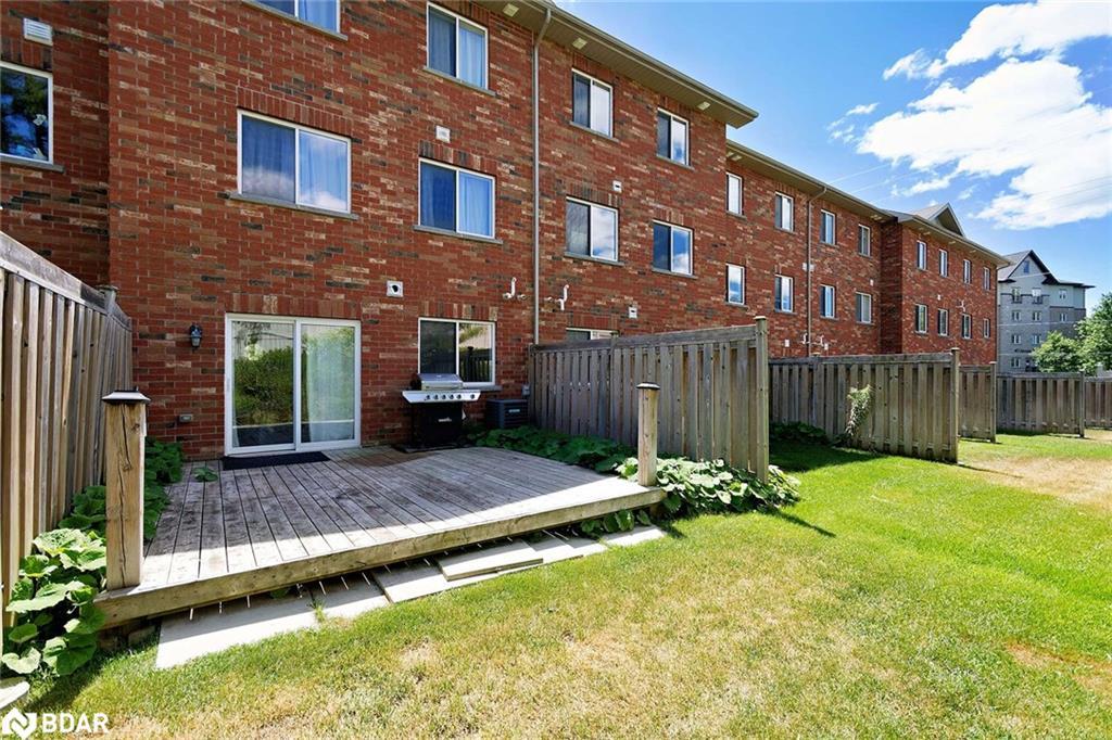 7-57 Ferndale Drive S, Barrie, ON - Outdoor With Exterior