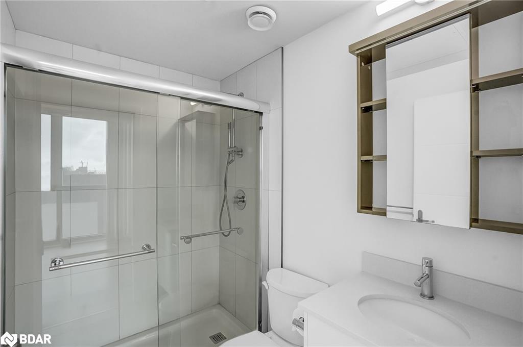 1409-60 Frederick Street, Kitchener, ON - Indoor Photo Showing Bathroom