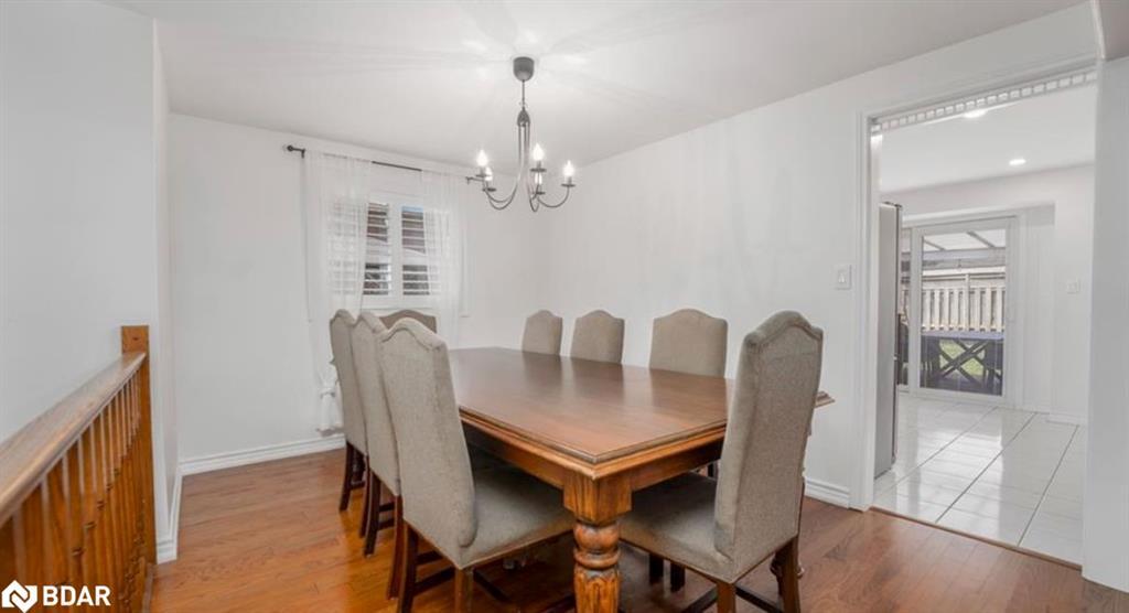 47 Ruffian Road, Brantford, ON - Indoor Photo Showing Dining Room