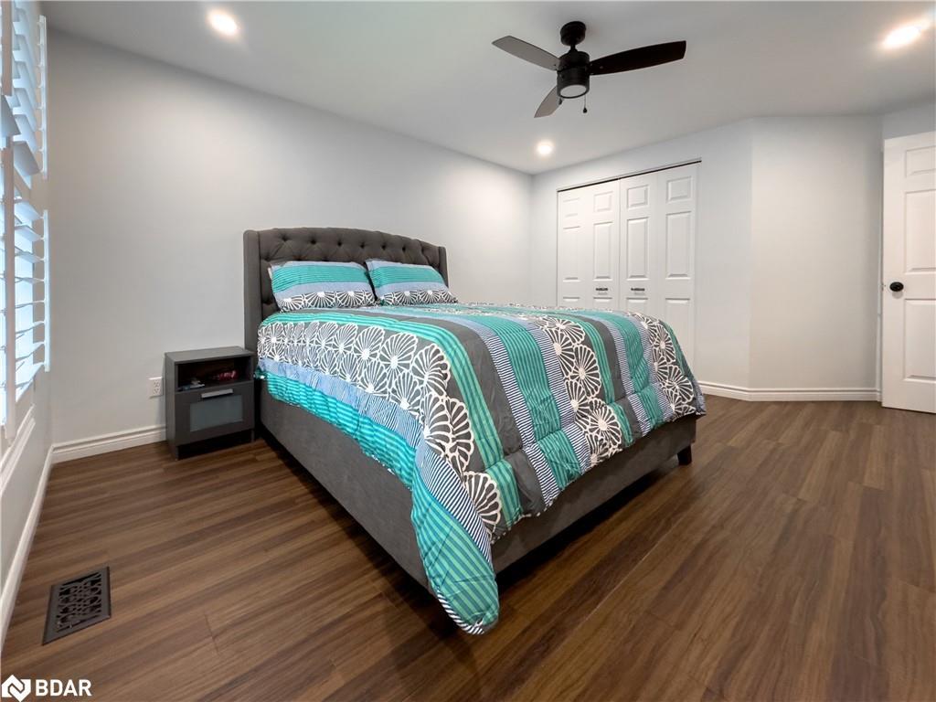 47 Ruffian Road, Brantford, ON - Indoor Photo Showing Bedroom