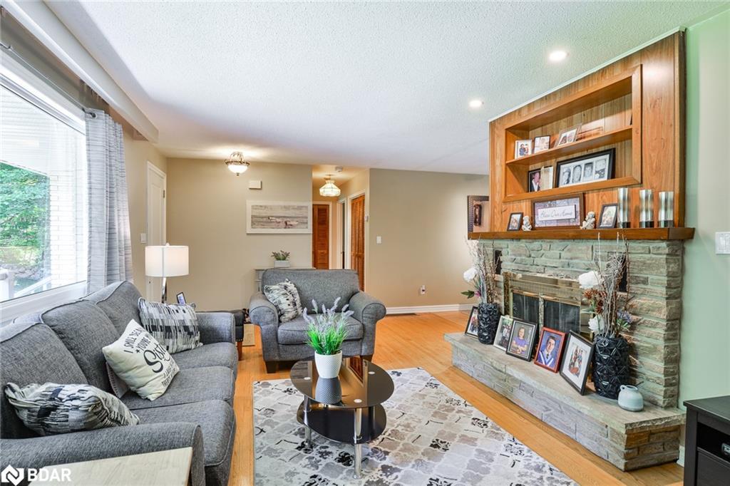 105 Wellington Street, Gravenhurst, ON