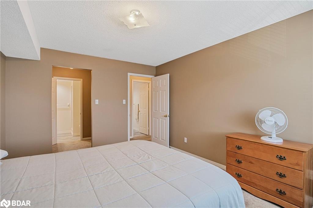 303-107 Bond Street, Orillia, ON - Indoor Photo Showing Bedroom
