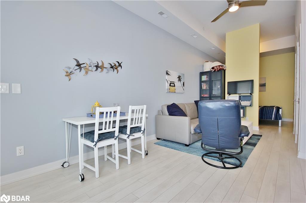 60-275 Broward Way, Innisfil, ON - Indoor