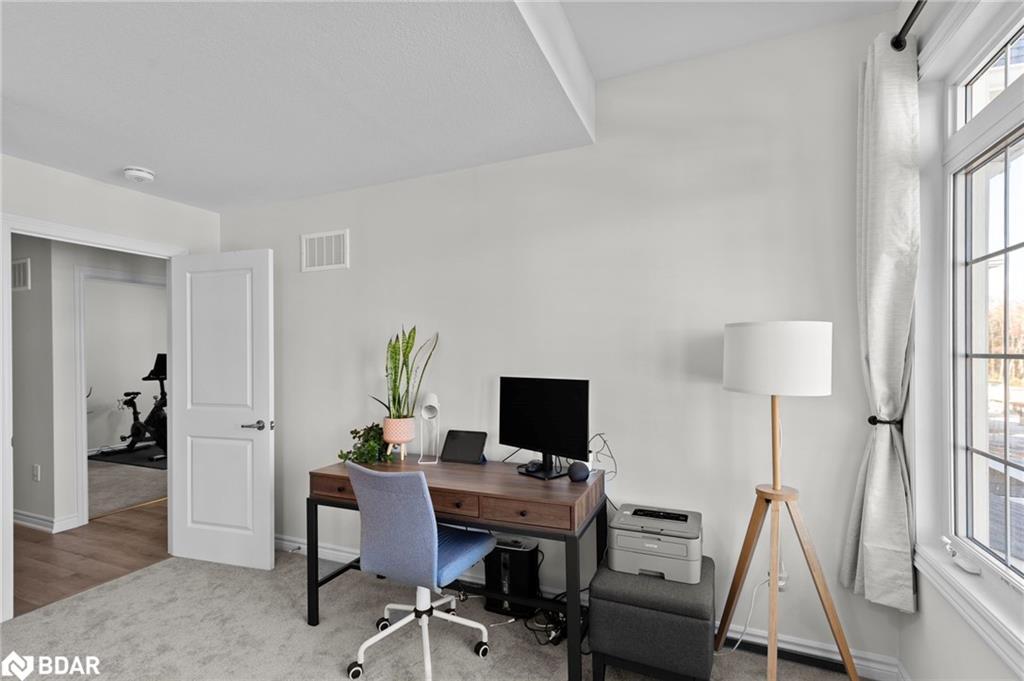 340 Mceachern Lane, Gravenhurst, ON - Indoor Photo Showing Office