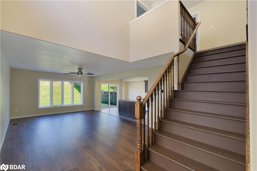 47 Plum Tree Lane, Grimsby, ON - Indoor Photo Showing Other Room