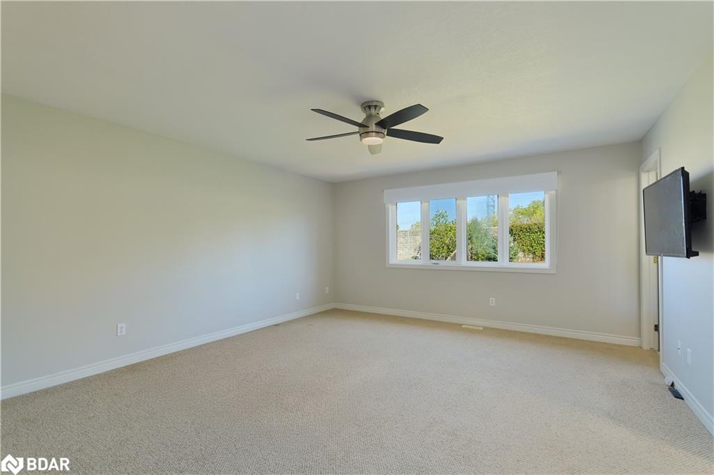 47 Plum Tree Lane, Grimsby, ON - Indoor Photo Showing Other Room