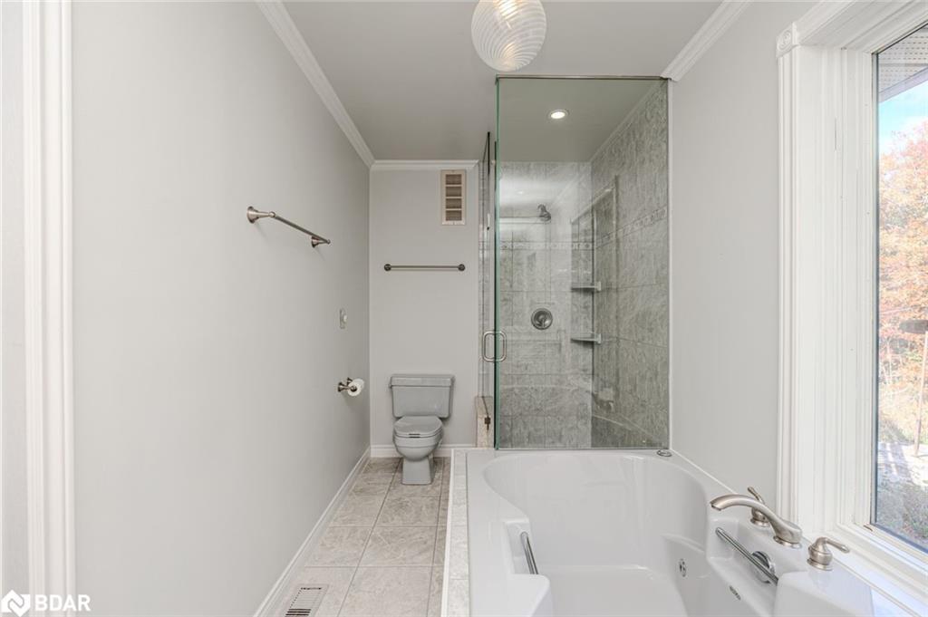 1564 Honey Harbour Road, Georgian Bay, ON - Indoor Photo Showing Bathroom