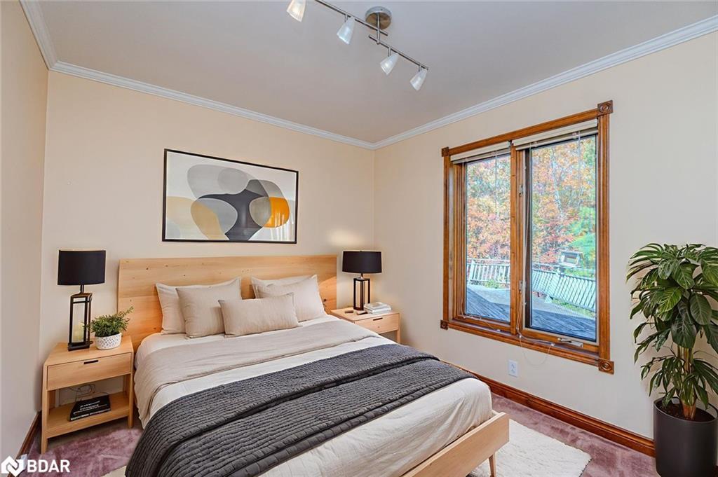 1564 Honey Harbour Road, Georgian Bay, ON - Indoor Photo Showing Bedroom