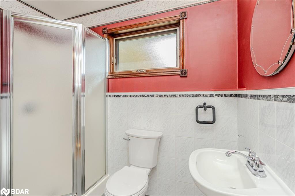 1564 Honey Harbour Road, Georgian Bay, ON - Indoor Photo Showing Bathroom