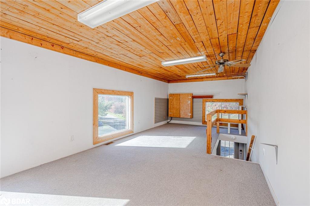 1564 Honey Harbour Road, Georgian Bay, ON - Indoor Photo Showing Other Room