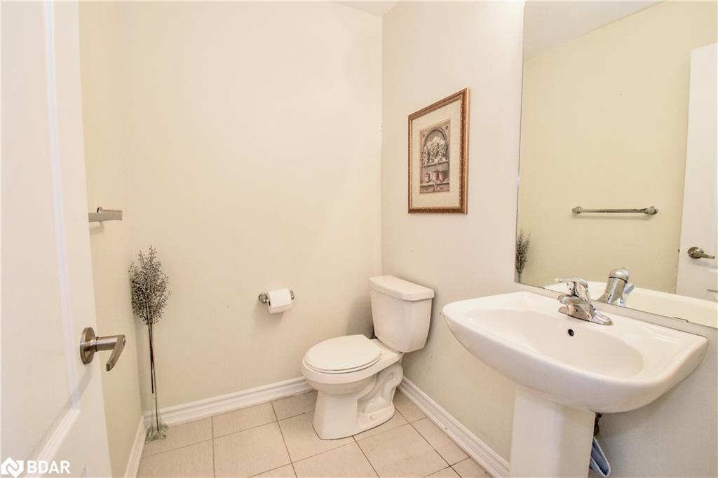 77 Tumblewood Place, Welland, ON - Indoor Photo Showing Bathroom