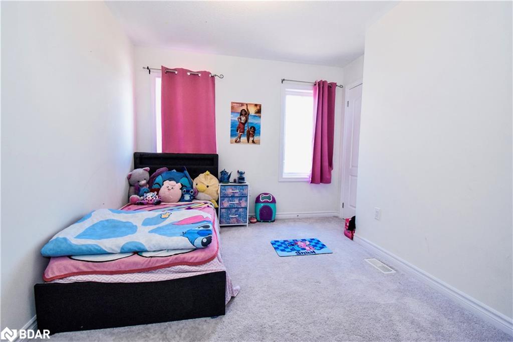 77 Tumblewood Place, Welland, ON - Indoor Photo Showing Bedroom