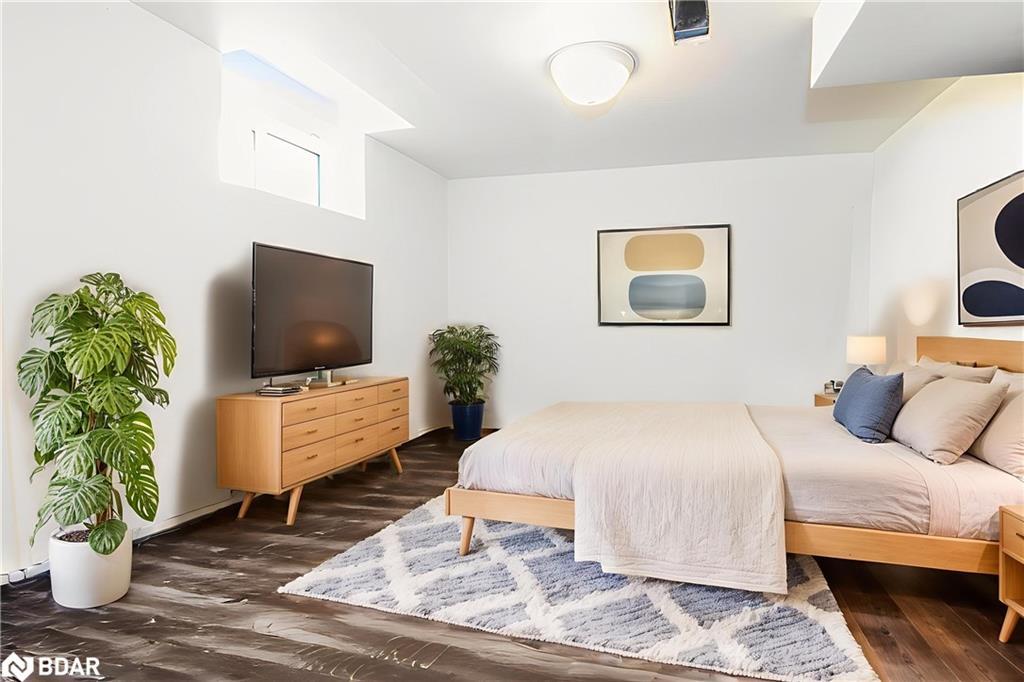 77 Tumblewood Place, Welland, ON - Indoor Photo Showing Bedroom