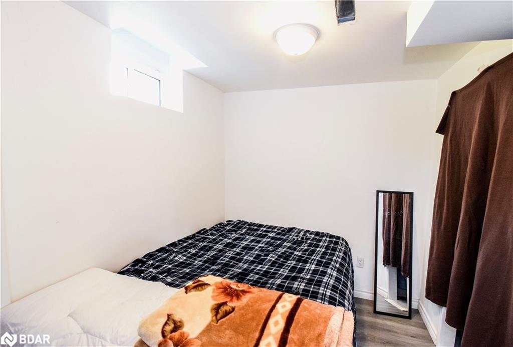 77 Tumblewood Place, Welland, ON - Indoor Photo Showing Bedroom