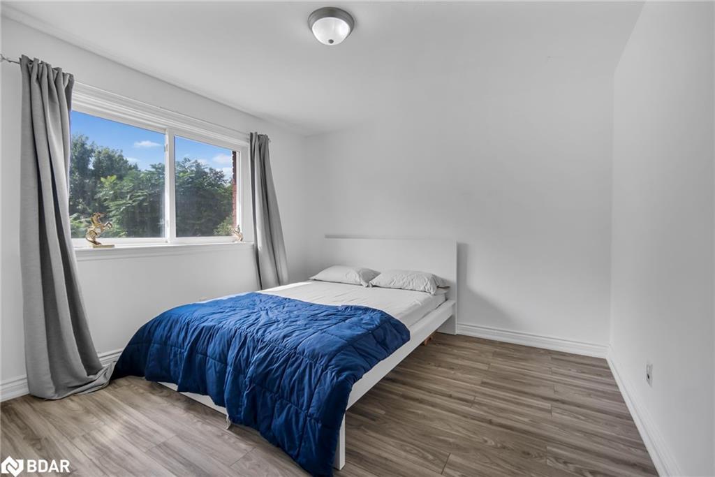 1859 Parkhurst Avenue, London, ON - Indoor Photo Showing Bedroom