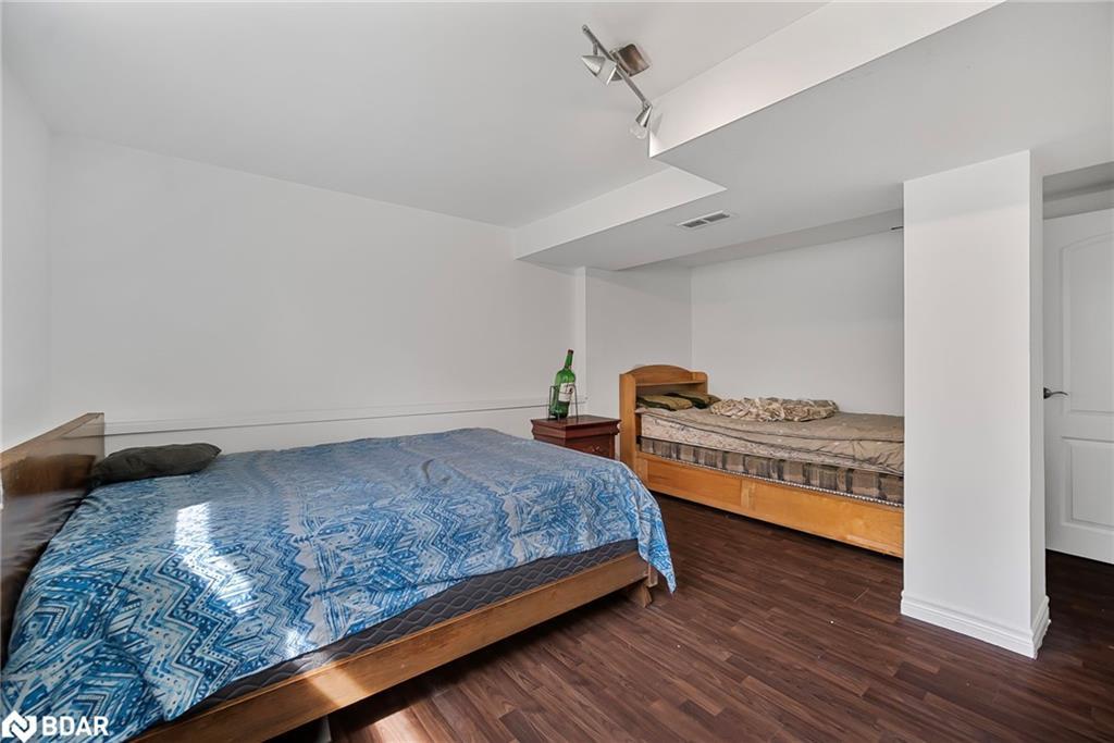 1859 Parkhurst Avenue, London, ON - Indoor Photo Showing Bedroom