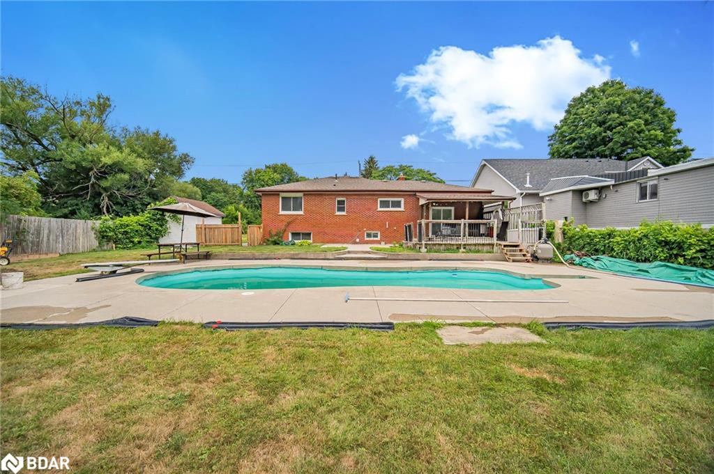 1859 Parkhurst Avenue, London, ON - Outdoor With In Ground Pool With Backyard