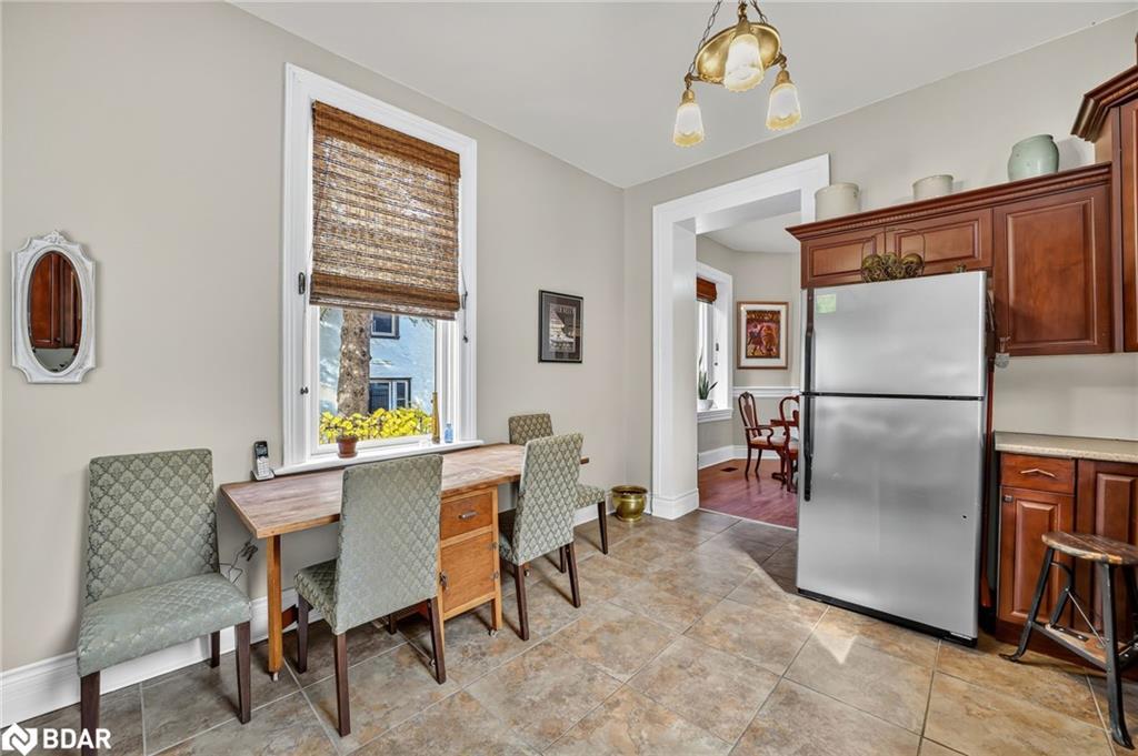 72 Banfield Street, Paris, ON - Indoor