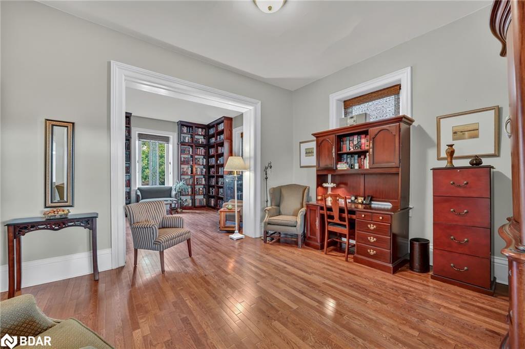 72 Banfield Street, Paris, ON - Indoor