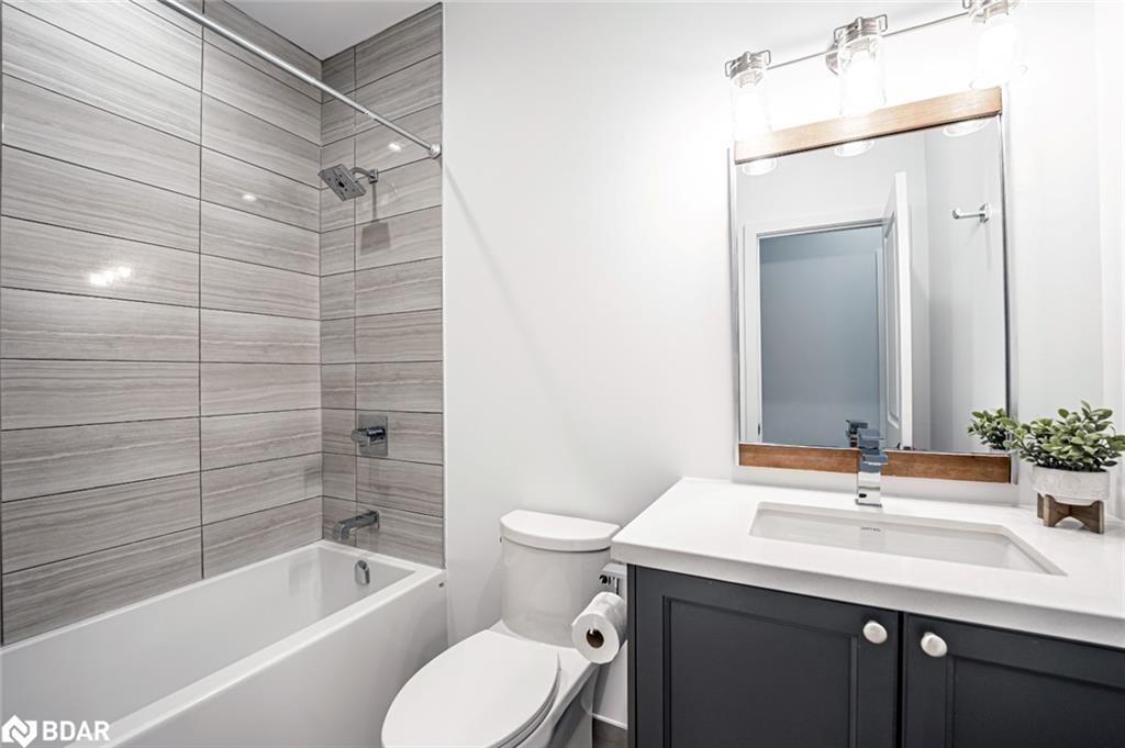 503-80 Horseshoe Boulevard, Oro-Medonte, ON - Indoor Photo Showing Bathroom
