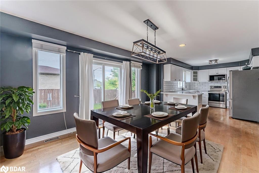 63 Wismer Avenue, Barrie, ON - Indoor Photo Showing Dining Room