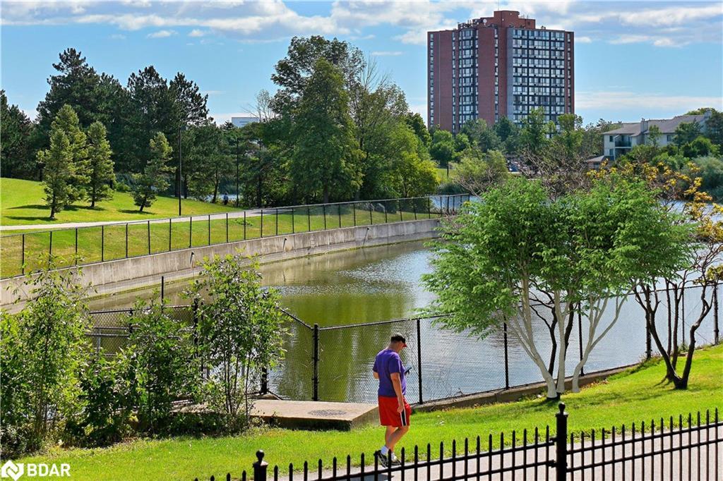 501-6720 Glen Erin Drive, Mississauga, ON - Outdoor With View