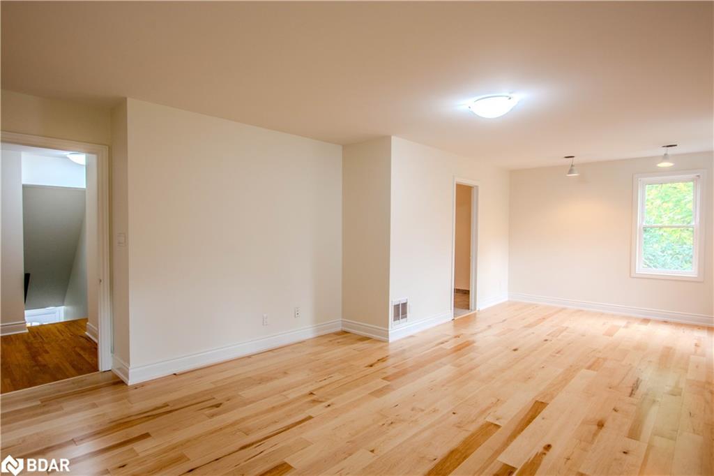25 Holgate Street, Barrie, ON - Indoor Photo Showing Other Room