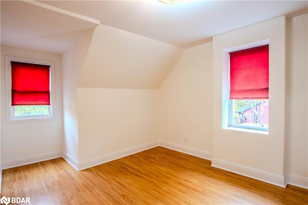 25 Holgate Street, Barrie, ON - Indoor Photo Showing Other Room