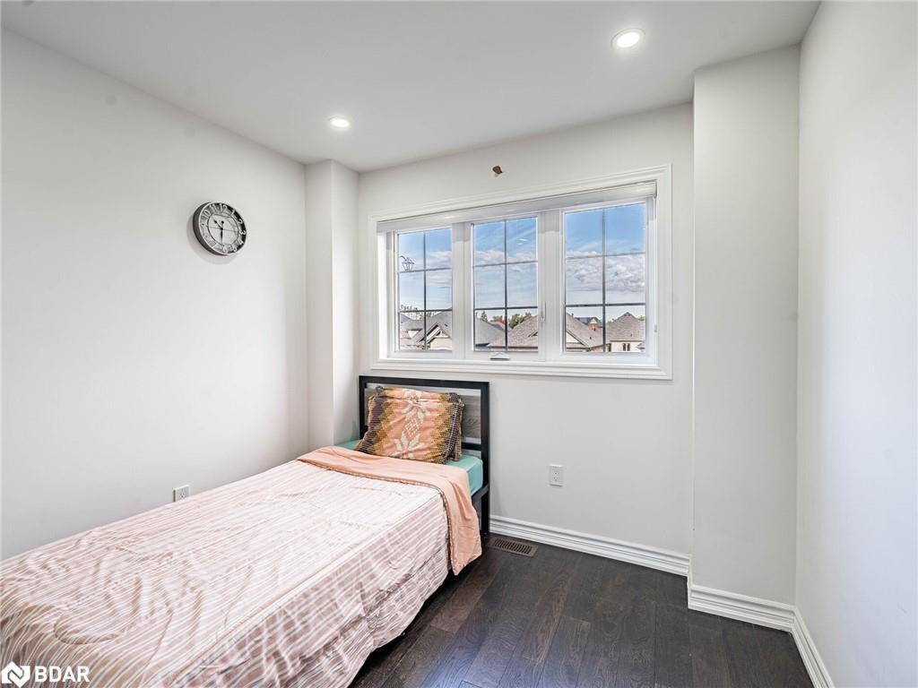 257 Duncan Street Street, Stayner, ON - Indoor Photo Showing Bedroom