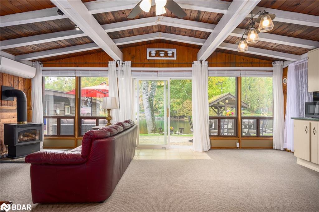 1123 Severn River Road, Gravenhurst, ON - Indoor Photo Showing Living Room With Fireplace