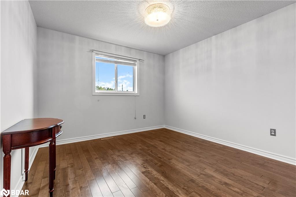 1 Glenhill Drive, Barrie, ON - Indoor Photo Showing Other Room