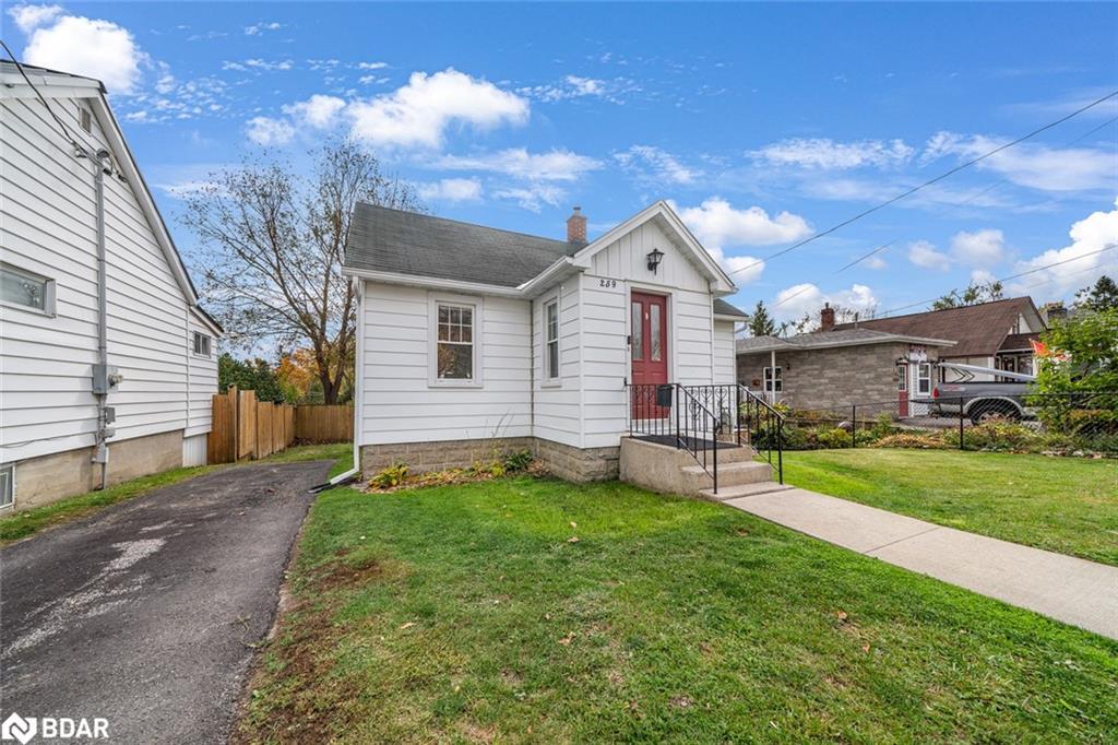 259 Nottawasaga Street, Orillia, ON - Outdoor