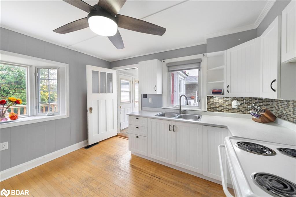 259 Nottawasaga Street, Orillia, ON - Indoor Photo Showing Kitchen With Double Sink
