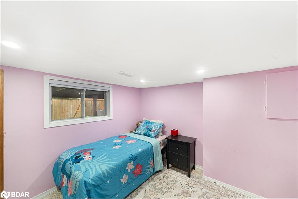 259 Nottawasaga Street, Orillia, ON - Indoor Photo Showing Bedroom