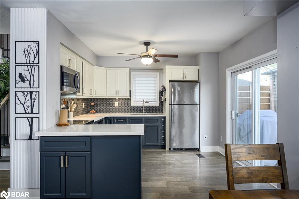 12 Truax Crescent, Essa, ON - Indoor Photo Showing Kitchen