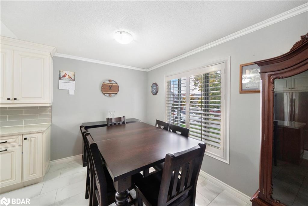 28 Keith Street, Orillia, ON - Indoor Photo Showing Dining Room