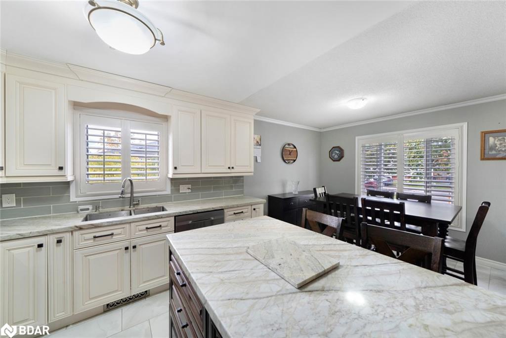 28 Keith Street, Orillia, ON - Indoor Photo Showing Kitchen With Double Sink