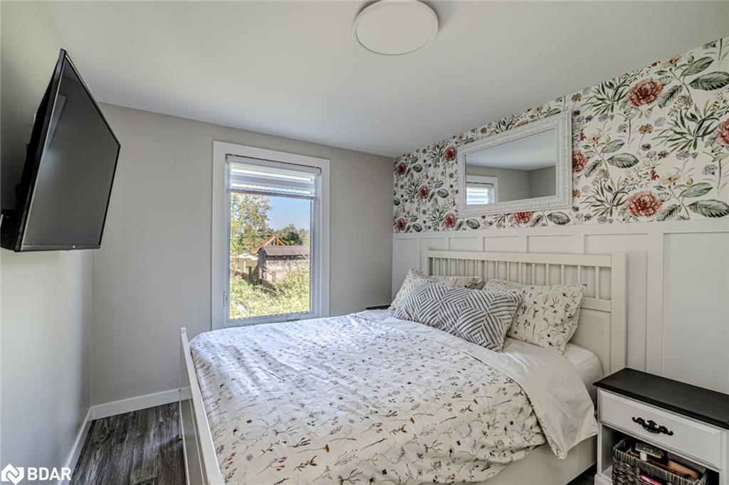 141 Poyntz Street, Penetanguishene, ON - Indoor Photo Showing Bedroom