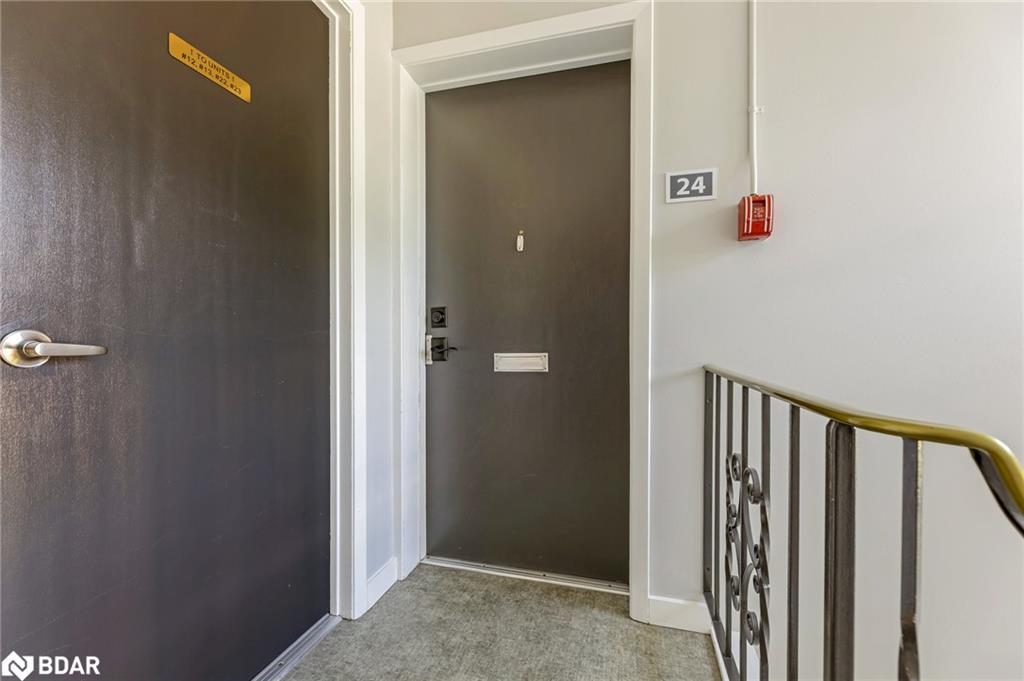 233 Westminster Drive S, Cambridge, ON - Indoor Photo Showing Other Room