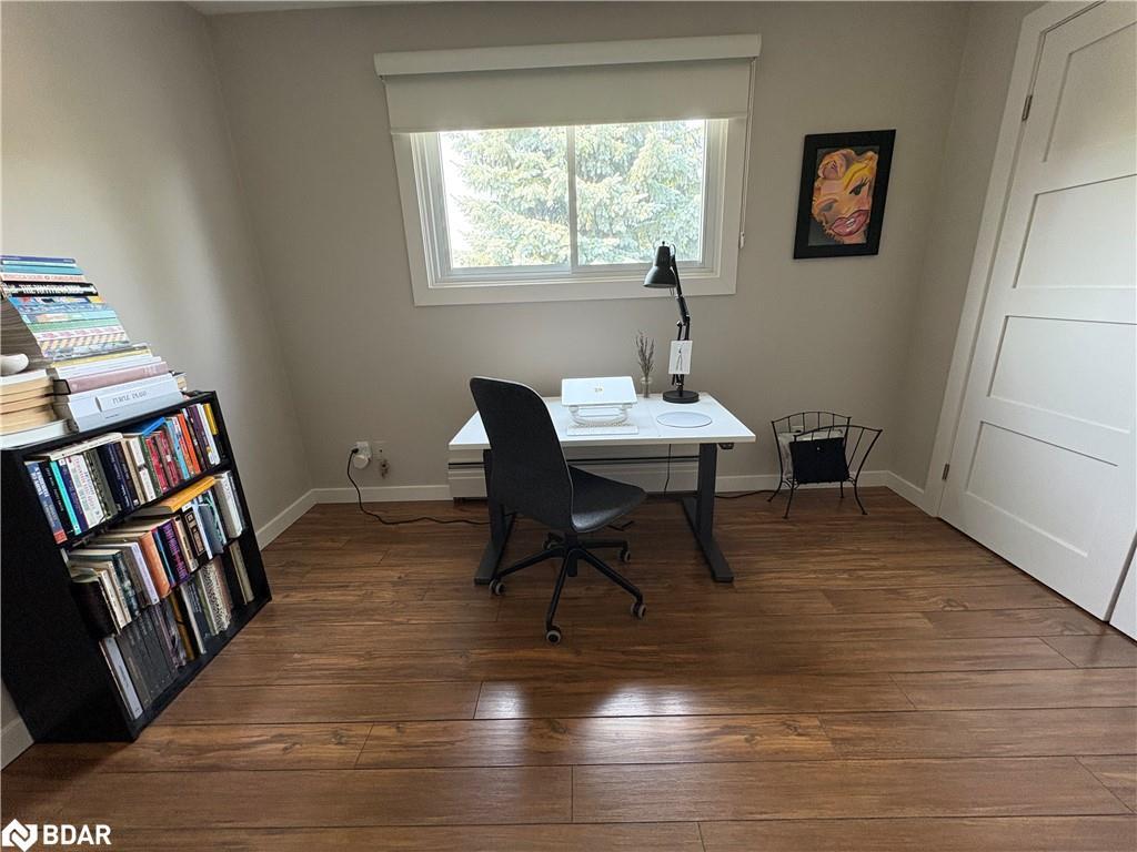 233 Westminster Drive S, Cambridge, ON - Indoor Photo Showing Office