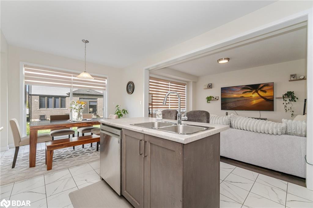 128 Whithorn Crescent, Haldimand, ON - Indoor