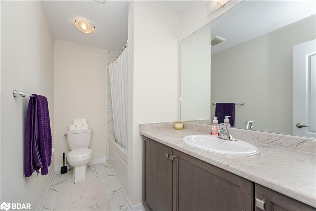 128 Whithorn Crescent, Haldimand, ON - Indoor Photo Showing Bathroom