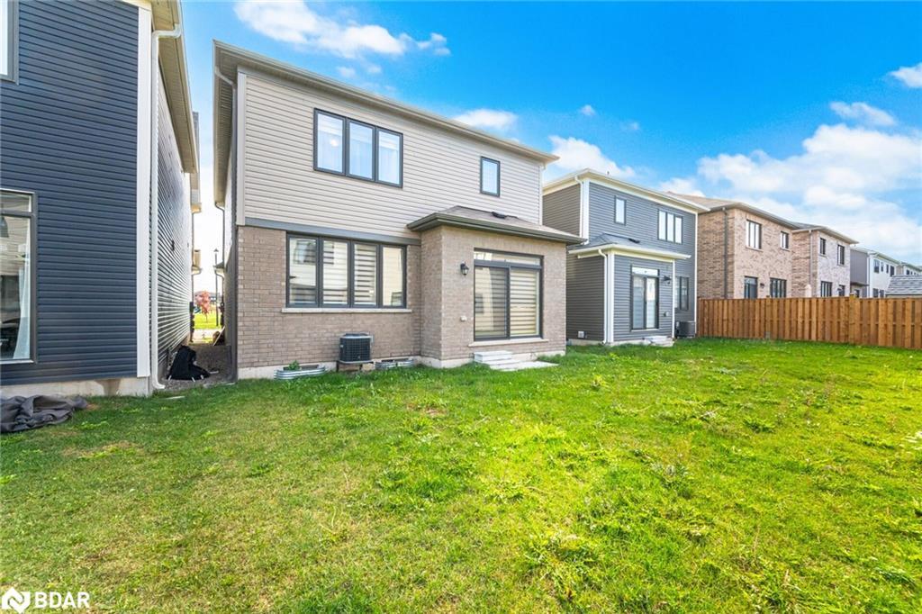 128 Whithorn Crescent, Haldimand, ON - Outdoor