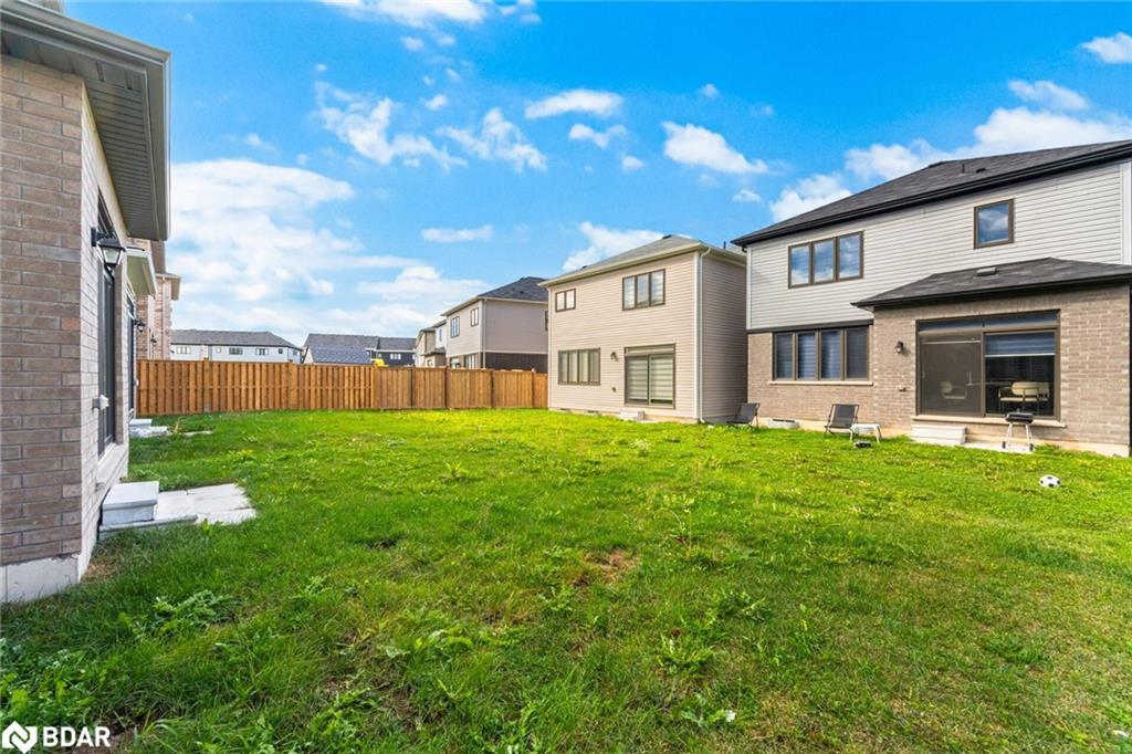 128 Whithorn Crescent, Haldimand, ON - Outdoor