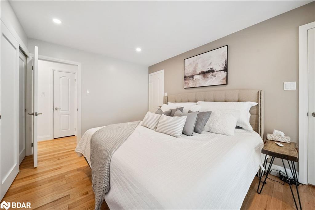 470 Parkview Court, Midland, ON - Indoor Photo Showing Bedroom