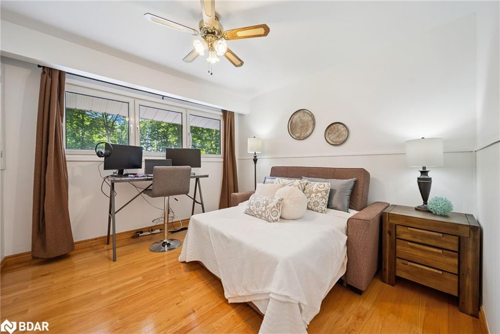 470 Parkview Court, Midland, ON - Indoor Photo Showing Bedroom