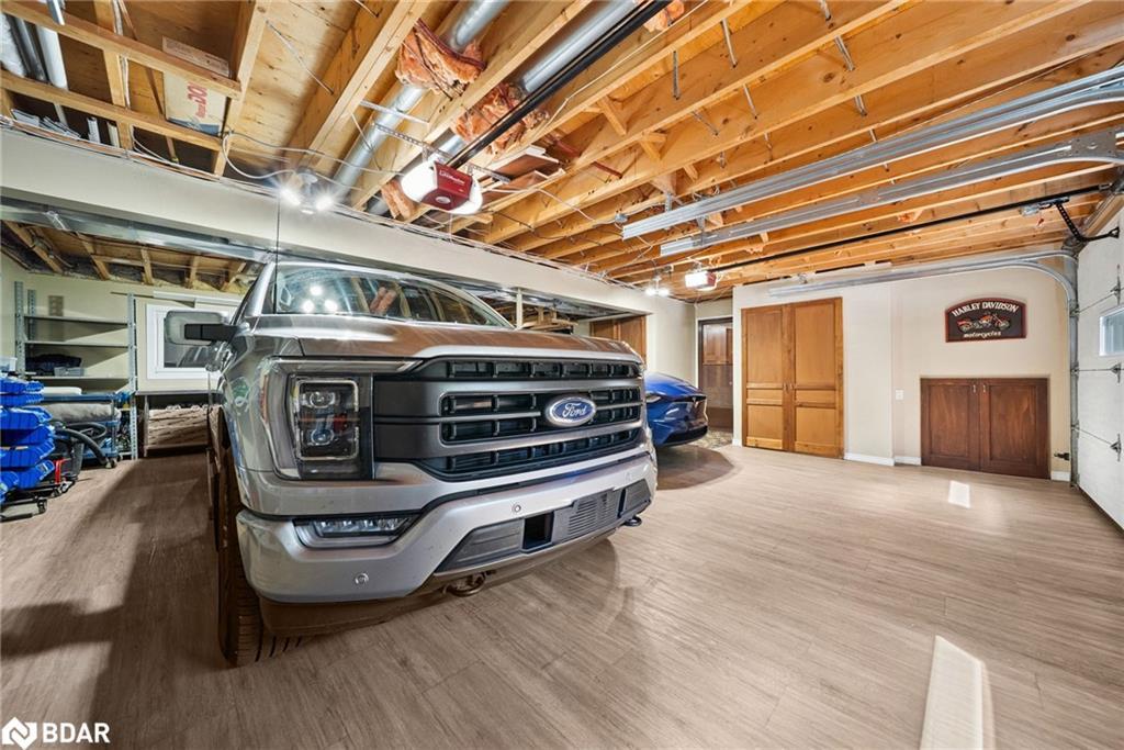 470 Parkview Court, Midland, ON - Indoor Photo Showing Garage