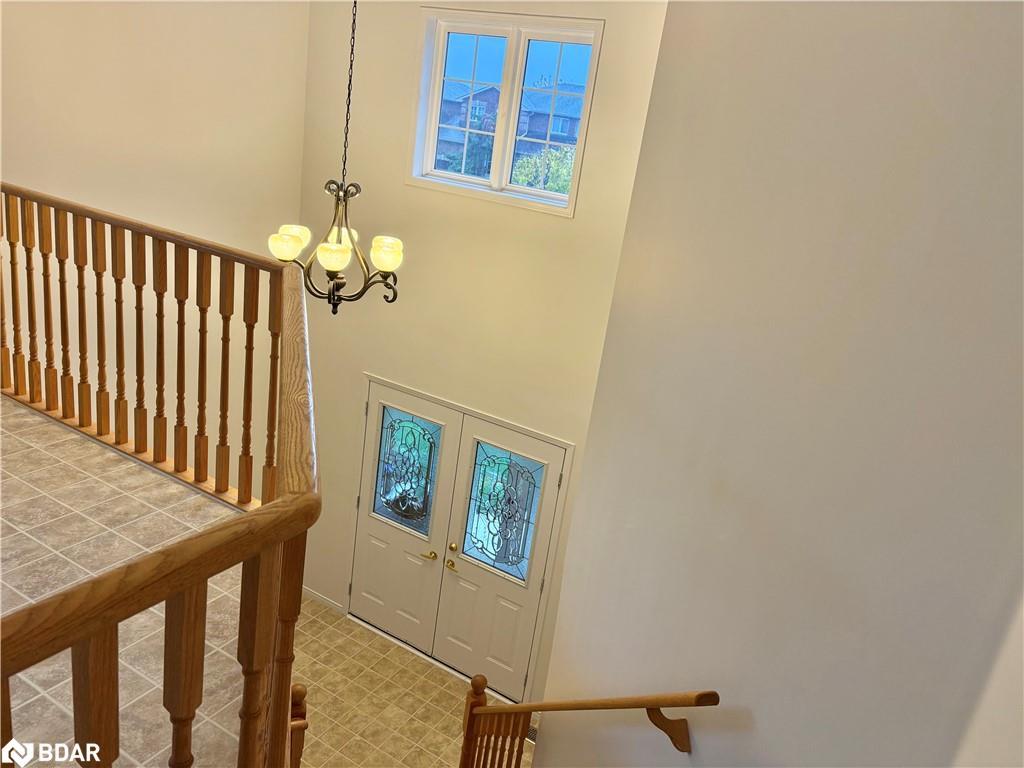 33 Raymond Crescent, Barrie, ON - Indoor Photo Showing Other Room