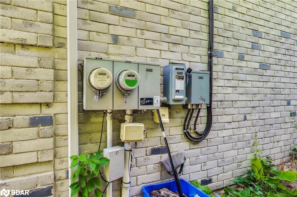 155 Cunningham Drive, Barrie, ON -